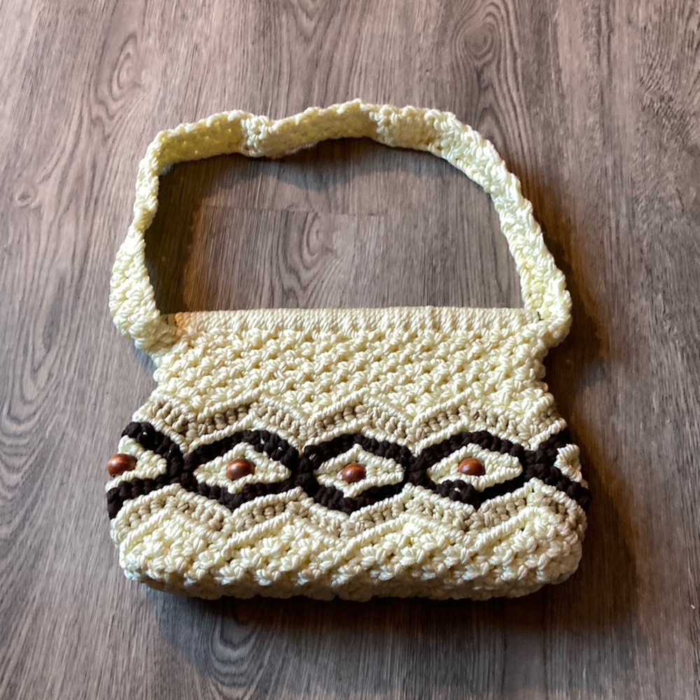 Unbranded Handmade Macrame purse 👜 with hinge closure. Cream, Tan and Brown.